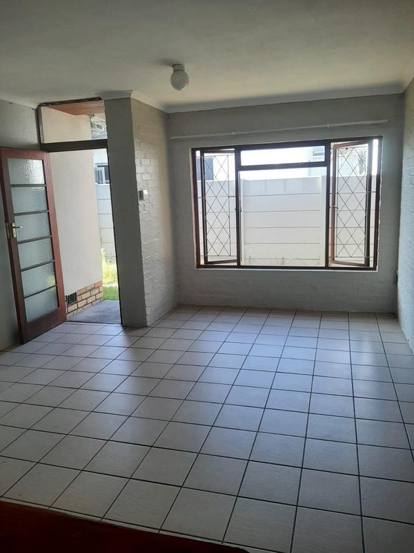 To Let 2 Bedroom Property for Rent in Goodwood Central Western Cape